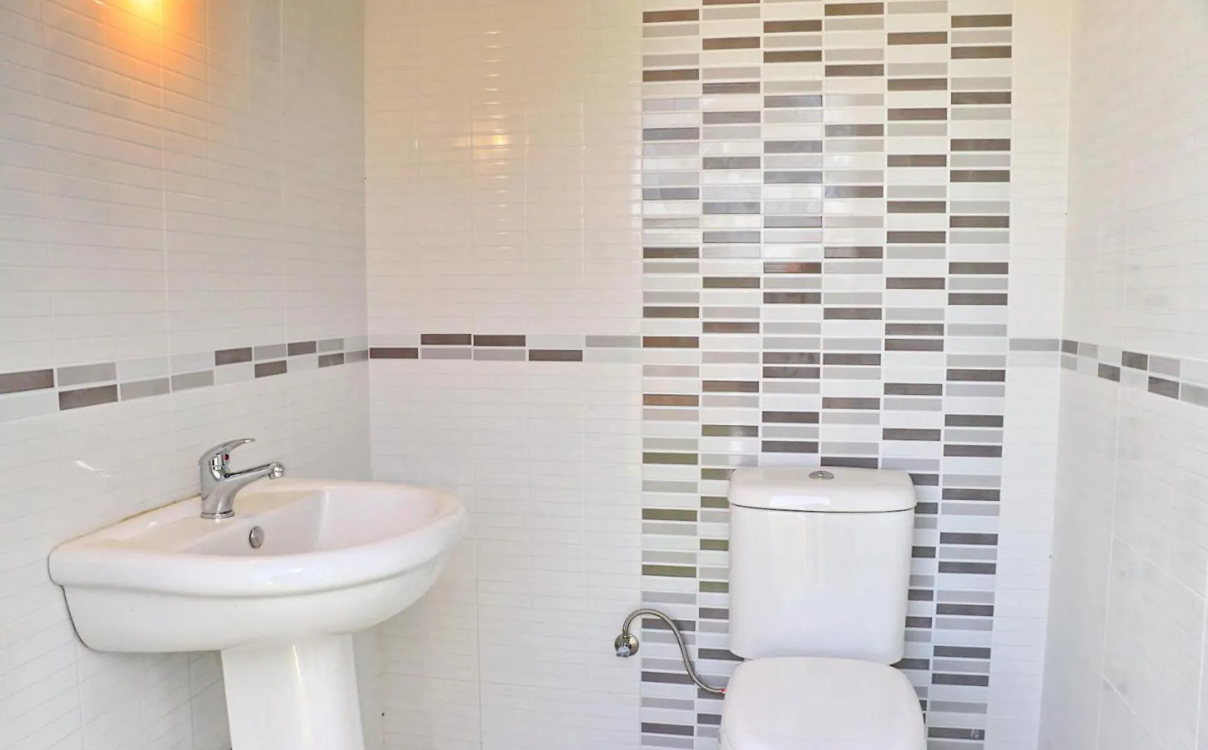 Chalet Piedra كونيل ذي لا فرونتيرا