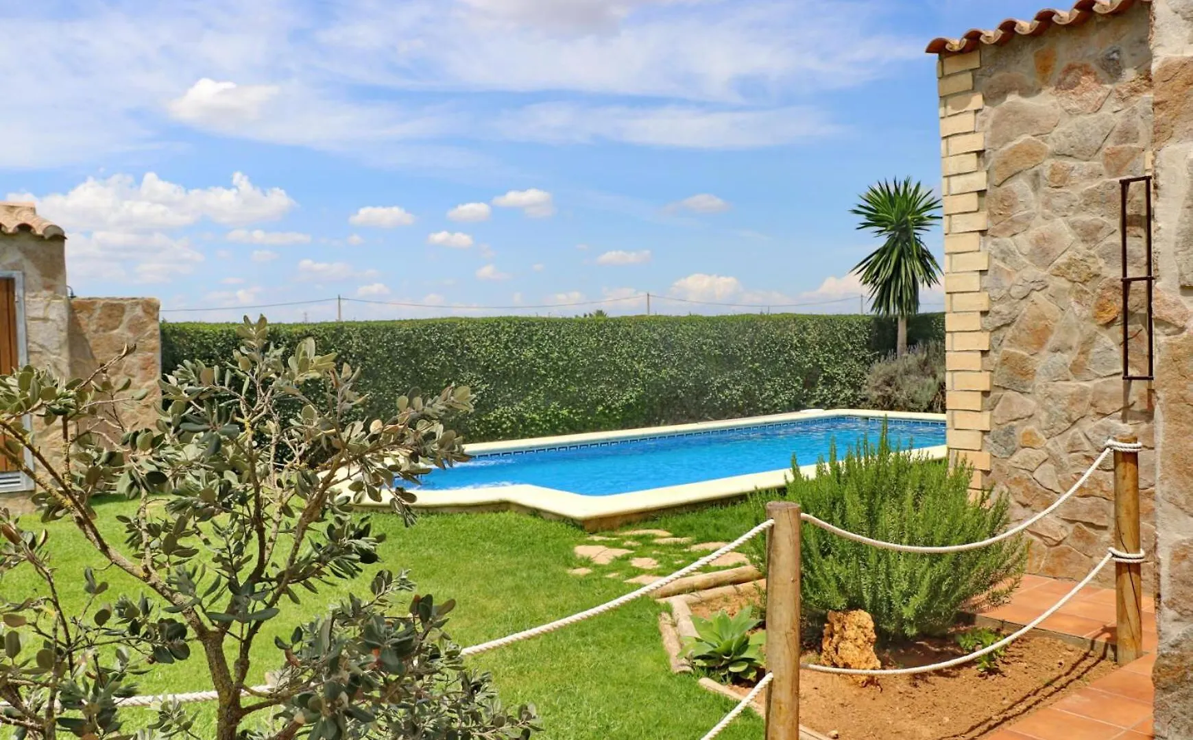 Chalet Piedra كونيل ذي لا فرونتيرا